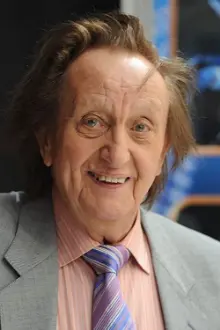 Ken Dodd como: (archive footage)