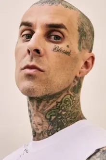 Travis Barker como: 