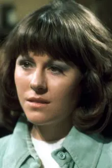 Elisabeth Sladen como: Sarah Jane Smith