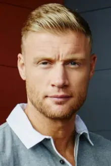 Andrew Flintoff como: Host