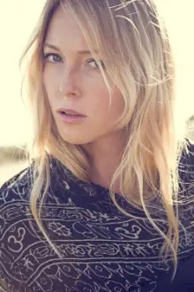 India Oxenberg como: 