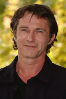 Bruno Wolkowitch como: Frédéric Sartey