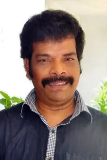 Ravi Mariya como: Colonel