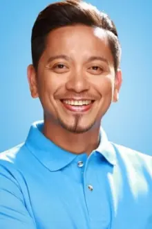 Jhong Hilario como: Gary David