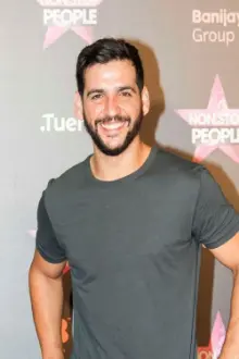 Fran Perea como: Andrés Villanueva