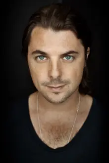 Axwell como: Ele mesmo