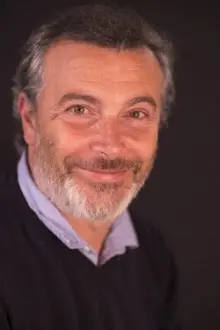 Paolo Sassanelli como: Luigi Castellino