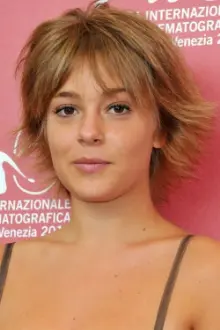 Miriana Raschillà como: Elisabetta