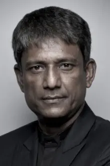 Adil Hussain como: Vidyadhar Verma