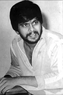 Shankar Nag como: Director of Drama