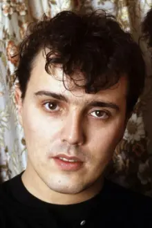 Curt Smith como: Self - Bass / Vocals