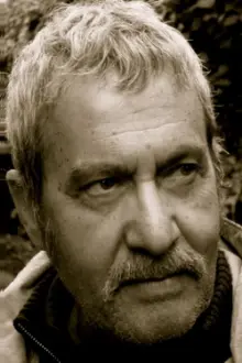 Michael Parenti como: Self - Historian