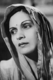 Durga Khote como: Mrs. Braganza