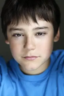 Jacob Ewaniuk como: Connor