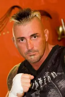 Shannon Ritch como: 