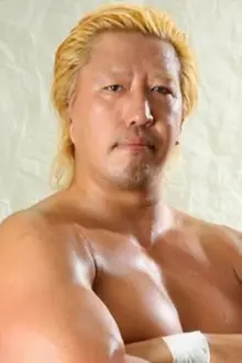 Yoshihiro Takayama como: Ele mesmo