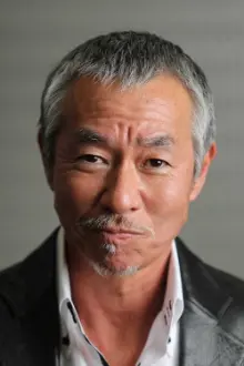 Toshiro Yanagiba como: Shumpei Nomo