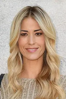 Elena Santarelli como: Martina