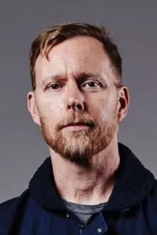 Nate Mendel como: Self - Bassist