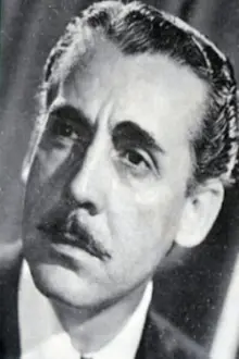 Julián Soler como: Dr. Mario Colina Vázquez