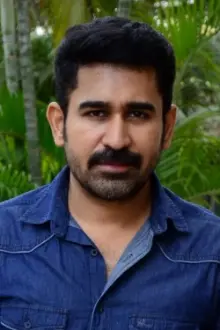 Vijay Antony como: Tamilarasan