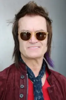 Glenn Hughes como: Bass, Backing Vocal