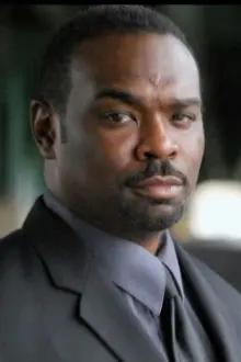 Nakia Dillard como: Trevor Banks