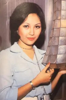 Helen Poon Bing-Seung como: Magistrate's wife