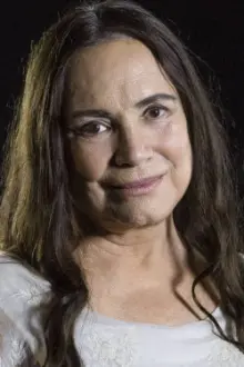 Regina Duarte como: Helena Viana Greco