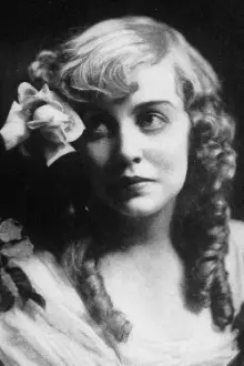 Violet MacMillan como: Timothy, called King Bud of Nolan