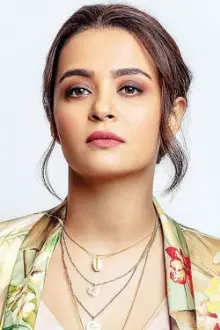 Surveen Chawla como: Bani