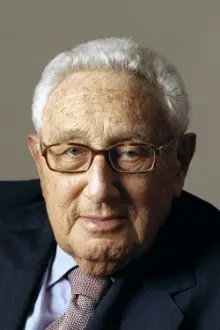 Henry Kissinger como: Ele mesmo