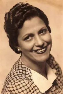 Guadalupe Muñoz Sampedro como: Clotilde