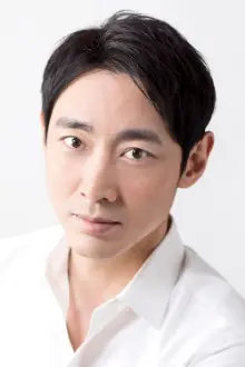 Kotaro Koizumi como: Kosaku Asahina