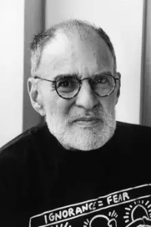 Larry Kramer como: 