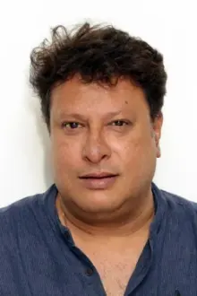 Tigmanshu Dhulia como: Shamshuddin