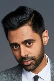 Hasan Minhaj como: 