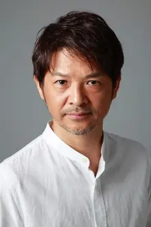 Naoto Ogata como: Taksuhiko Sakura