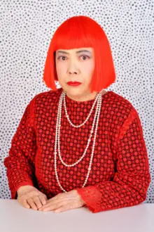 Yayoi Kusama como: 