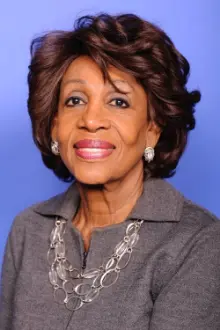 Maxine Waters como: Ela mesma