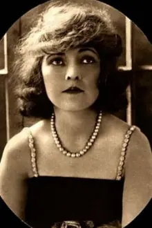 Fannie Ward como: Edith Hardy