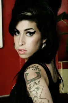 Amy Winehouse como: Ela mesma