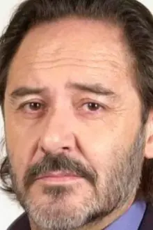 Santiago Ramos como: Juan Vergara