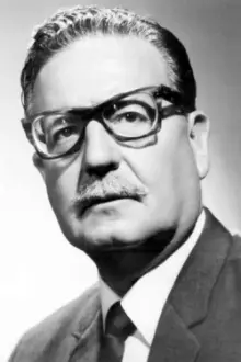 Salvador Allende como: Self (archive footage)