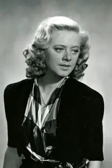 Ingeborg Brams como: Ester Jensen