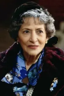 María Elena Flores como: Pilar