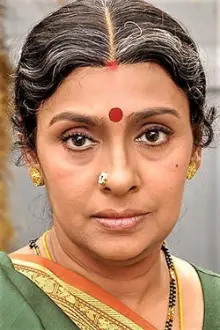 Sujatha como: Janaki