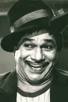 M. R. Radha como: 