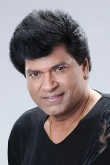 Charan Raj como: Varadharajan