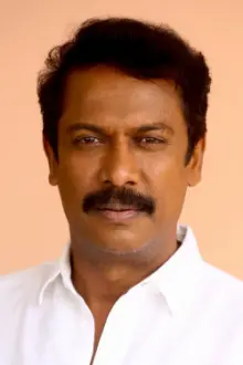 Samuthirakani como: Chandrasekhar